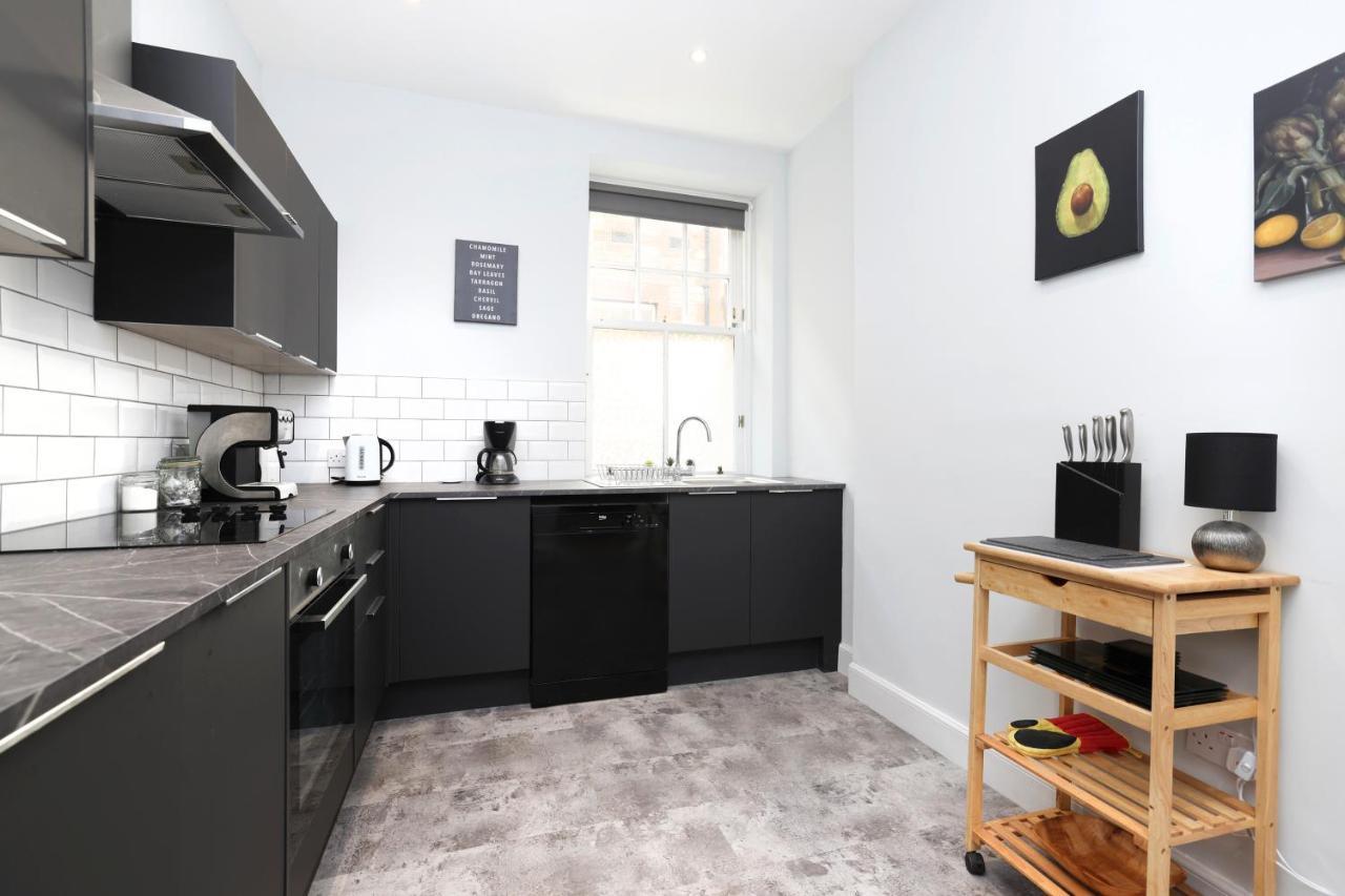 Stunning 2 Bed Apt Nr The Royal Mile & The Castle EDI Exterior photo