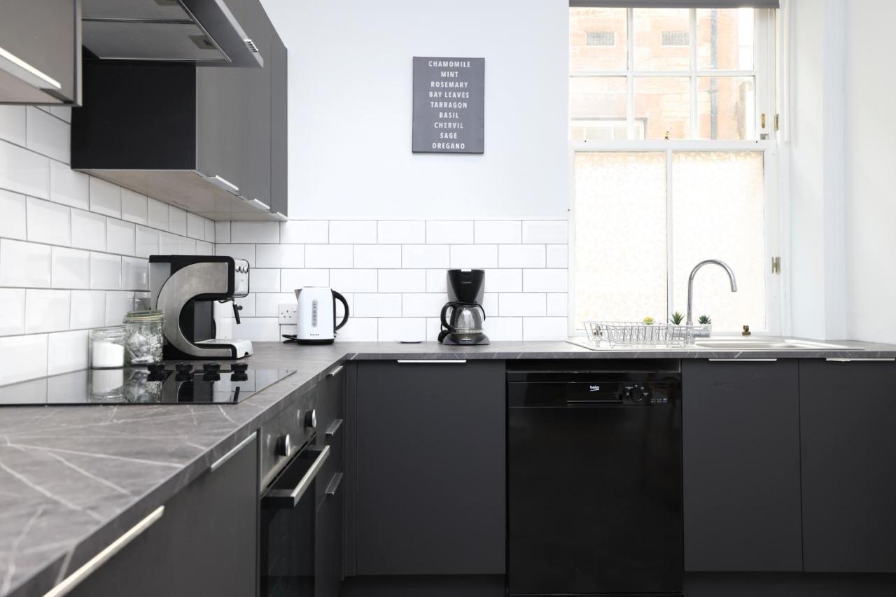 Stunning 2 Bed Apt Nr The Royal Mile & The Castle EDI Exterior photo