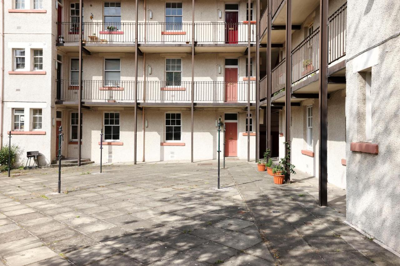Stunning 2 Bed Apt Nr The Royal Mile & The Castle EDI Exterior photo