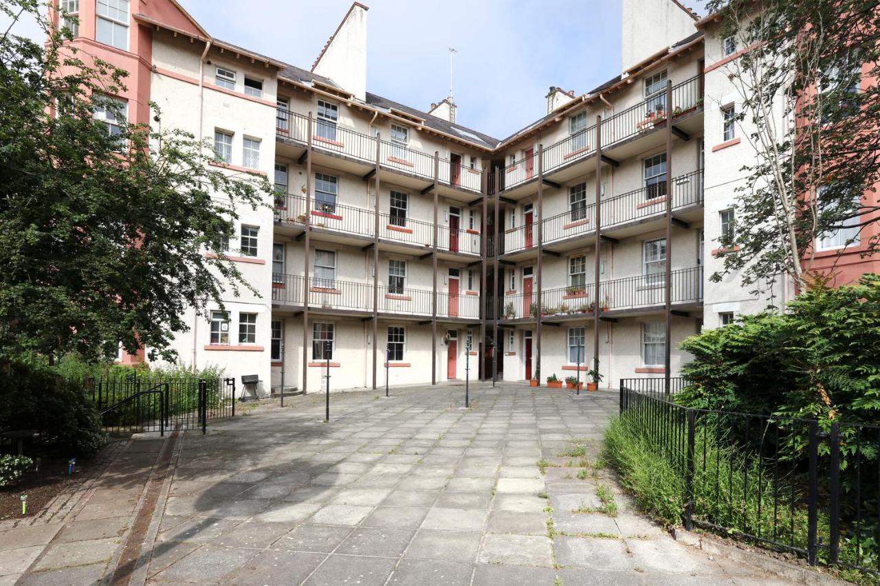 Stunning 2 Bed Apt Nr The Royal Mile & The Castle EDI Exterior photo